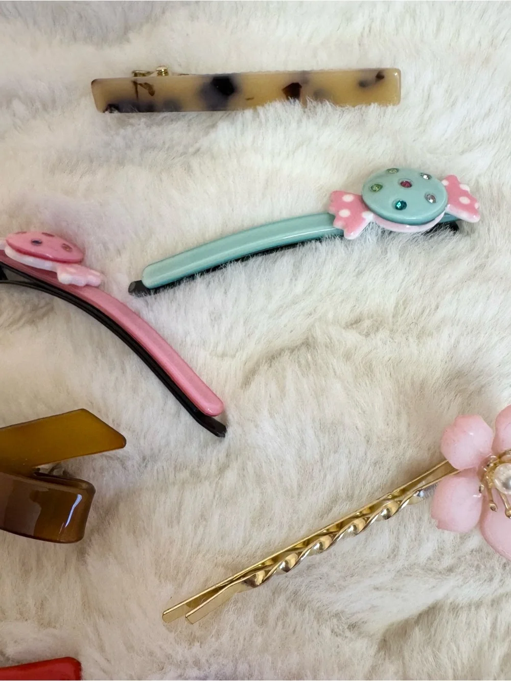 Kawaii Miscellaneous Hair Clip Set  Decorative Clips and Barrettes 8 Pc Set